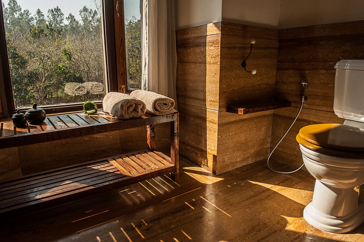 Jungle Lodge Bathroom (5)