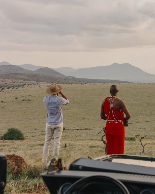 The East African savannah stretches beyond the horizon, inviting you to experience a wilderness without end. Reminding us that the greatest luxury is the freedom to wander without limits. 

#wildpanthera #africa #lewa #safari